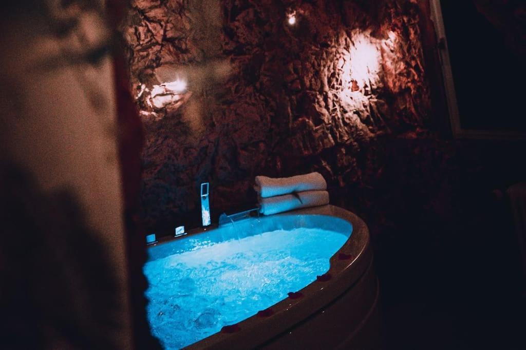 Love Cottage 2 Mit Whirlpool 하겐 외부 사진